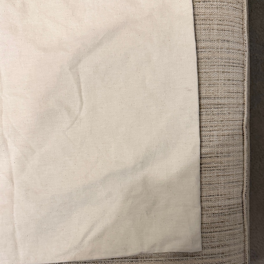 Valentino Cream Dust Bag with Red Tag - Picture 9 of 11